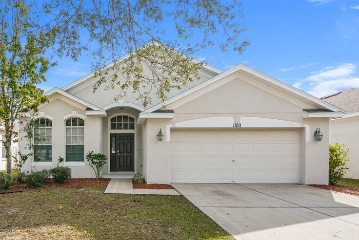 11011 Silver Dancer Dr in Riverview, FL - Building Photo