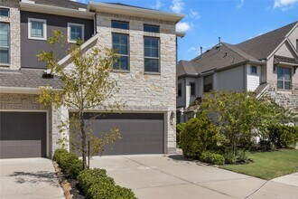 9443 Starlight Oak Dr in Missouri City, TX - Building Photo - Building Photo