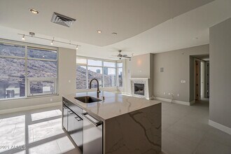 140 E Rio Salado Pkwy in Tempe, AZ - Building Photo - Building Photo