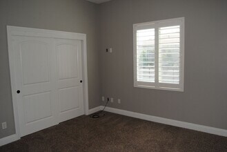 14121 Prestonbrook Dr in Bakersfield, CA - Building Photo - Building Photo