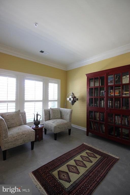 property at 4155 Rush St