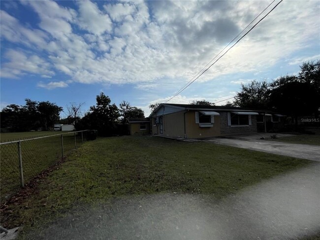 1657 N Chickasaw Trail in Orlando, FL - Building Photo - Building Photo
