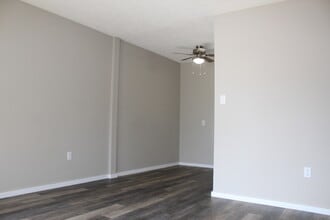 Lawson Place in Saskatoon, SK - Building Photo - Building Photo