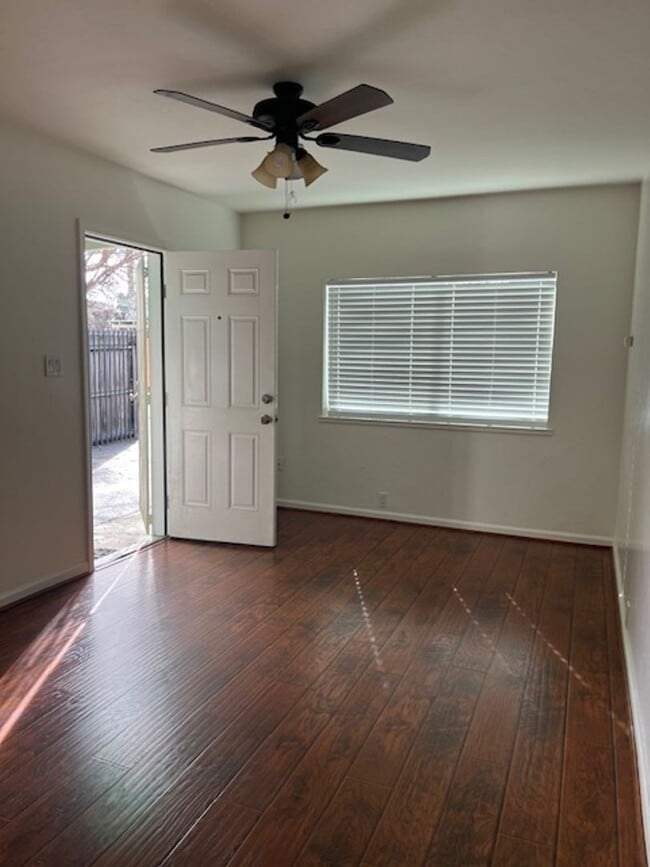 property at 936 S 7th St