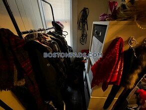 71 S Huntington Ave, Unit 2 in Boston, MA - Building Photo - Building Photo