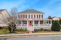 5518 Adamstown Commons Dr in Adamstown, MD - Foto de edificio - Building Photo