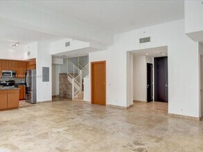 9499 Collins Ave in Surfside, FL - Building Photo - Building Photo
