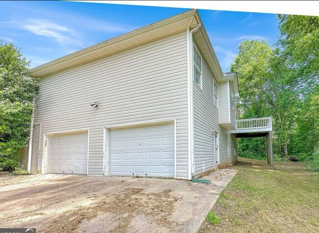 80 Corn Crib Dr in Newnan, GA - Building Photo - Building Photo