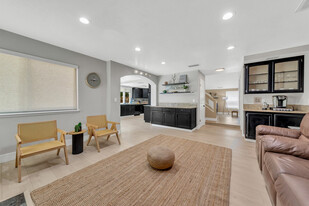 8004 Caymus Dr in Sacramento, CA - Building Photo