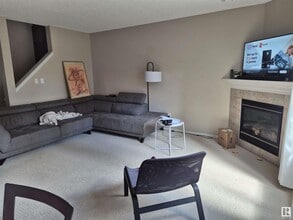 120 Magrath Rd NW in Edmonton, AB - Building Photo - Building Photo