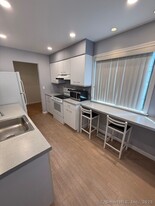 202 Soundview Ave in Stamford, CT - Building Photo