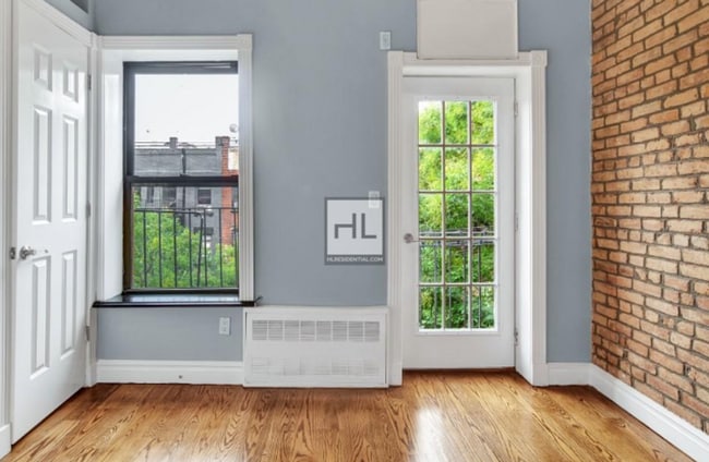 East 5th Street, Unit 3B