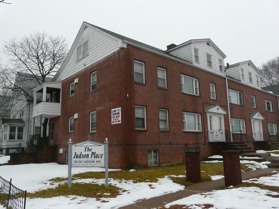 Judson Manor in New Haven, CT - Building Photo