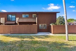 6241 SW 116th Pl in Miami, FL - Building Photo