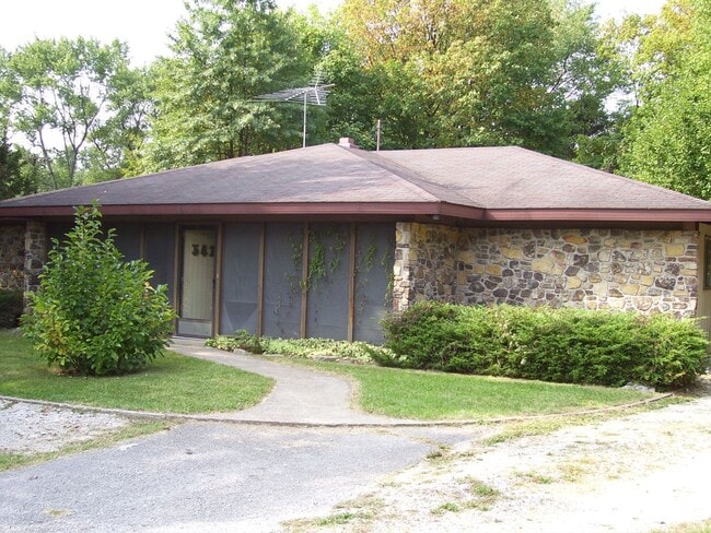 property at 3421 N Kinser Pike