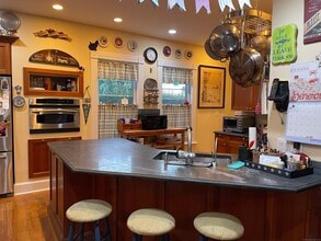 126 East Ave in New Canaan, CT - Building Photo - Building Photo