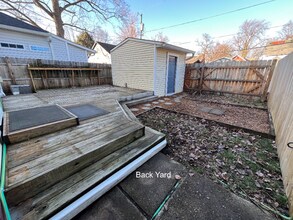 1636 Hoyt Ave in Indianapolis, IN - Foto de edificio - Building Photo