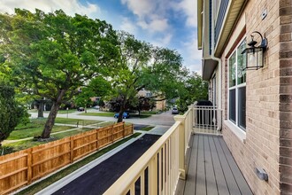 Webster Place in Highwood, IL - Foto de edificio - Interior Photo