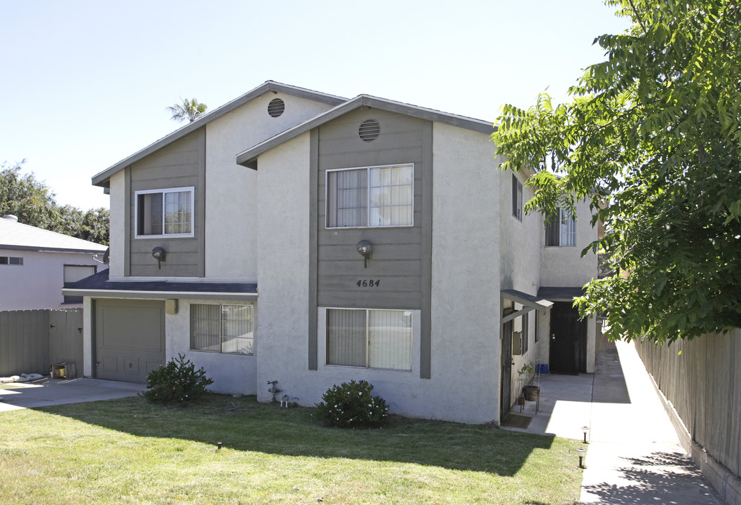 4684-4686 Mississippi St in San Diego, CA - Building Photo