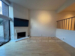 4617 Alla Rd in Marina Del Rey, CA - Building Photo - Building Photo