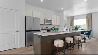 1262 N 275 E in Harrisville, UT - Building Photo