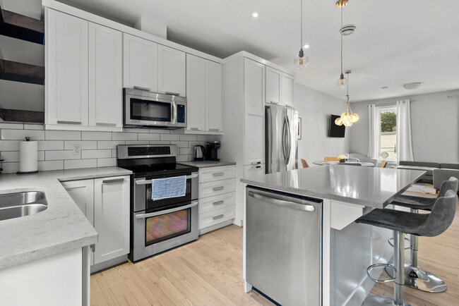 property at 52 Pennywell Rd