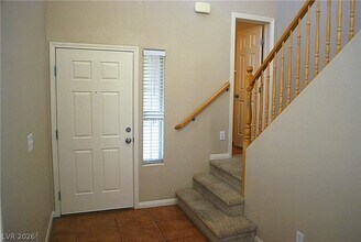 6468 Cody Creek St in Las Vegas, NV - Building Photo - Building Photo