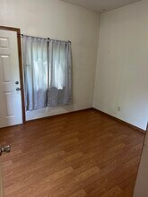 433 Jefferson St, Unit Both in Eau Claire, WI - Building Photo - Building Photo