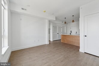 2520 N Front St, Unit 205 in Philadelphia, PA - Foto de edificio - Building Photo