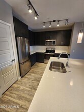 200 E Thomas Rd in Phoenix, AZ - Building Photo - Building Photo