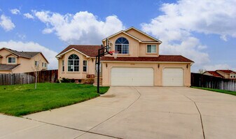 4038 Pronghorn Meadows Cir in Colorado Springs, CO - Building Photo