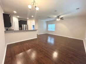 621 Finnegan Ln in West Columbia, SC - Building Photo - Building Photo