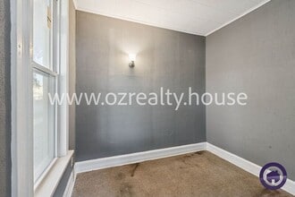 222 E Park St in Toledo, OH - Building Photo - Building Photo