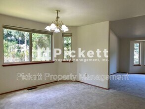 10659 Wharf Pl NW in Silverdale, WA - Building Photo - Building Photo