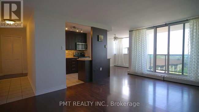 property at 530-530 Lolita Gardens