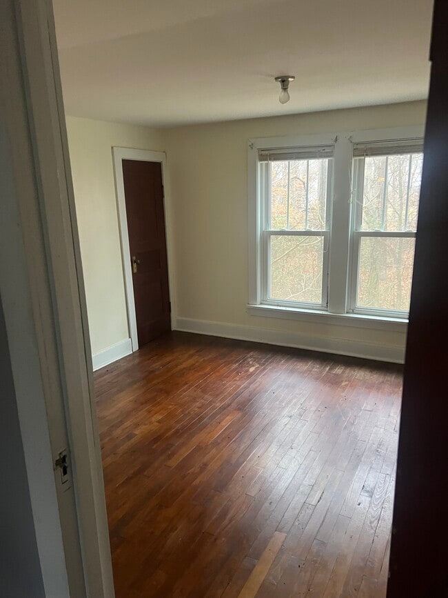 786 N Russell St in Portland, TN - Building Photo - Building Photo