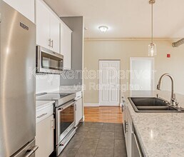 277 N Broadway in Denver, CO - Building Photo - Building Photo