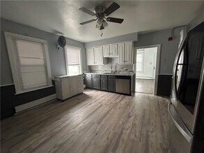 907 Bernon St in Woonsocket, RI - Building Photo - Building Photo
