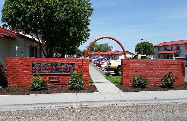 Sierra Vista Apartments in Ontario, OR - Foto de edificio - Building Photo