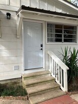 1321 Kings Dr in Tallahassee, FL - Building Photo