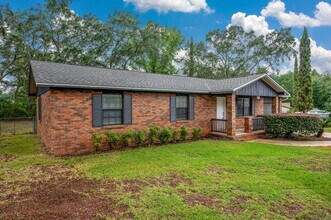 391 Iowa St in Valparaiso, FL - Building Photo - Building Photo