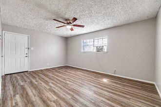 212 Koberlin St in San Angelo, TX - Building Photo - Building Photo