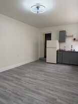 5112 Vermont Ave, Unit A in Lake Worth Beach, FL - Building Photo