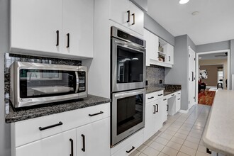 2121 Harmony Woods Rd in Owings Mills, MD - Building Photo - Building Photo