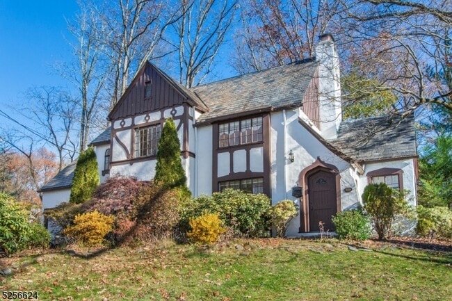 property at 21 N Glen Rd
