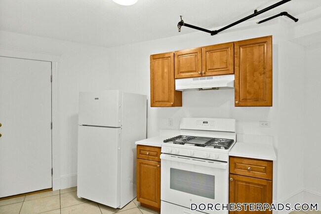 2 Walnut St in Boston, MA - Building Photo - Building Photo