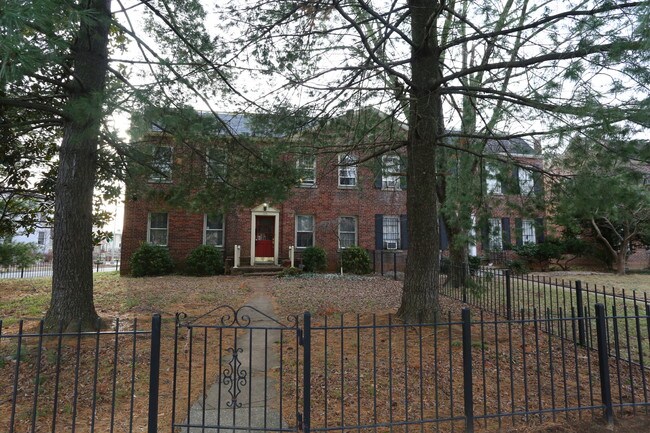 1251 S Carolina Ave SE in Washington, DC - Building Photo - Building Photo