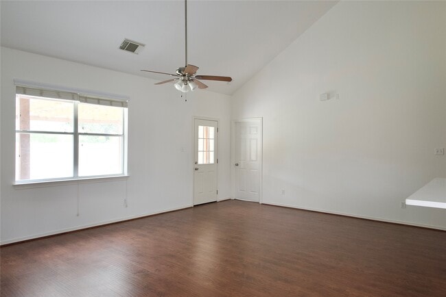 property at 2023 Creek Run Dr