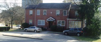 2418 Vineville Ave in Macon, GA - Building Photo