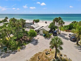 2823 Gulf of Mexico Dr in Longboat Key, FL - Building Photo